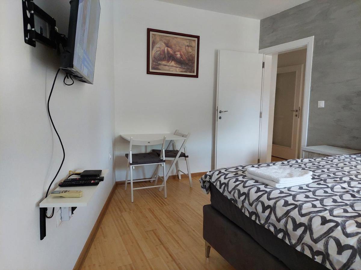 City Passage Apartments- Rooms Novi Sad Exteriör bild