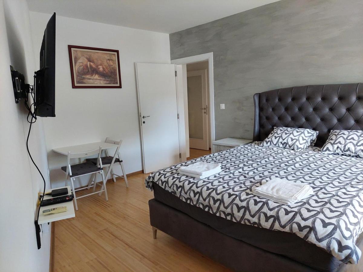 City Passage Apartments- Rooms Novi Sad Exteriör bild