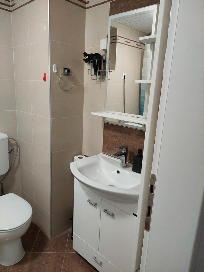 City Passage Apartments- Rooms Novi Sad Exteriör bild